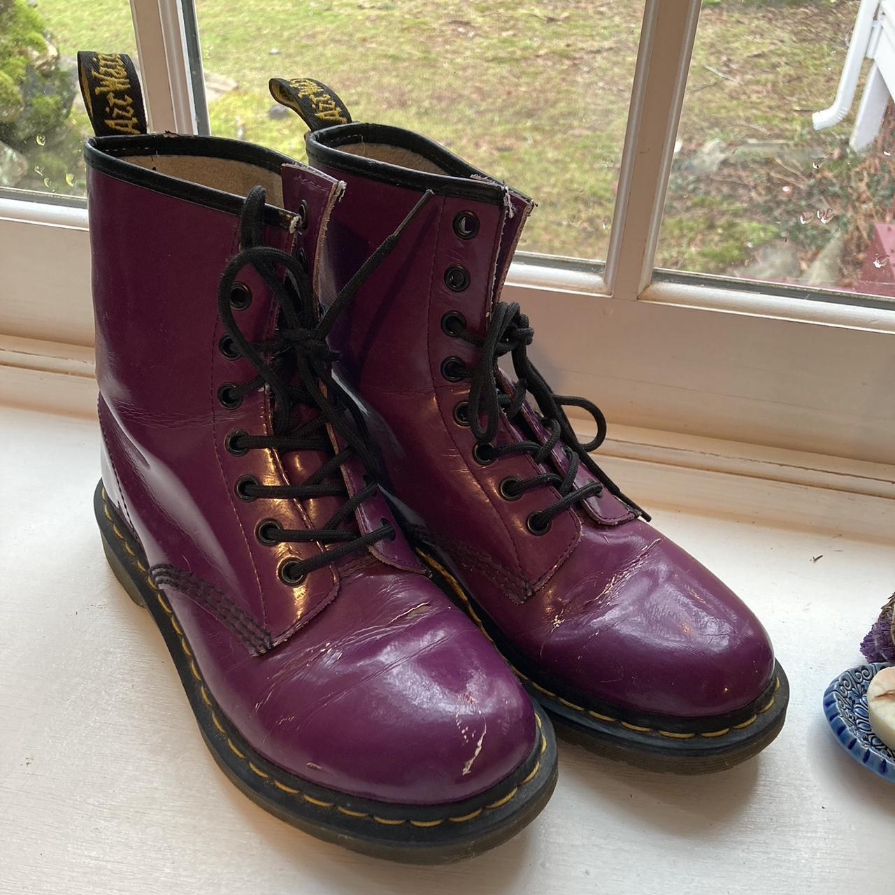 Purple dr martens hot sale size 7