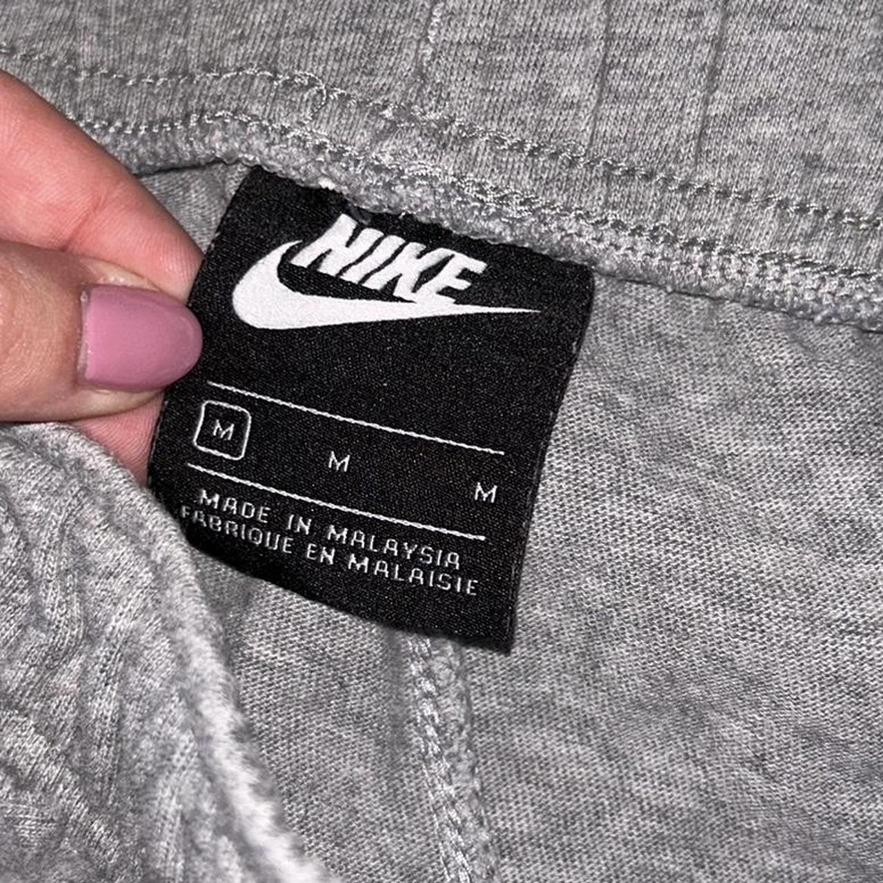 mens nike joggers medium