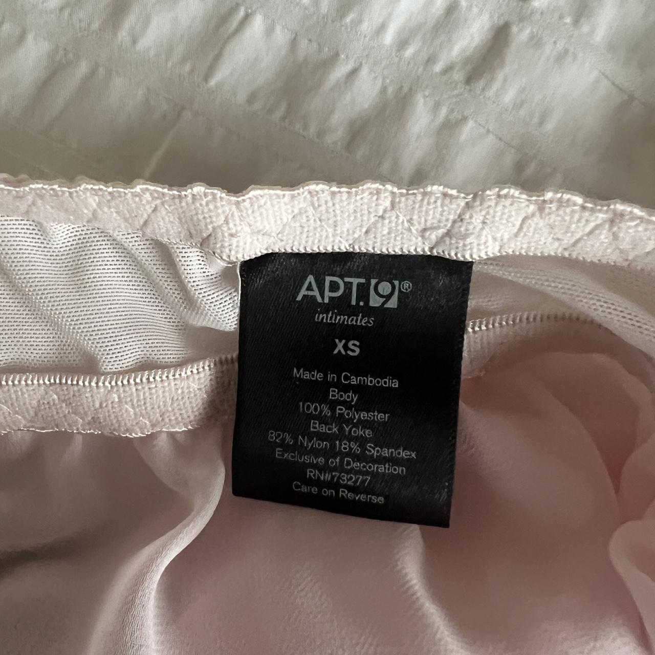 Apt. 9 Women's Pink and Black Bra | Depop