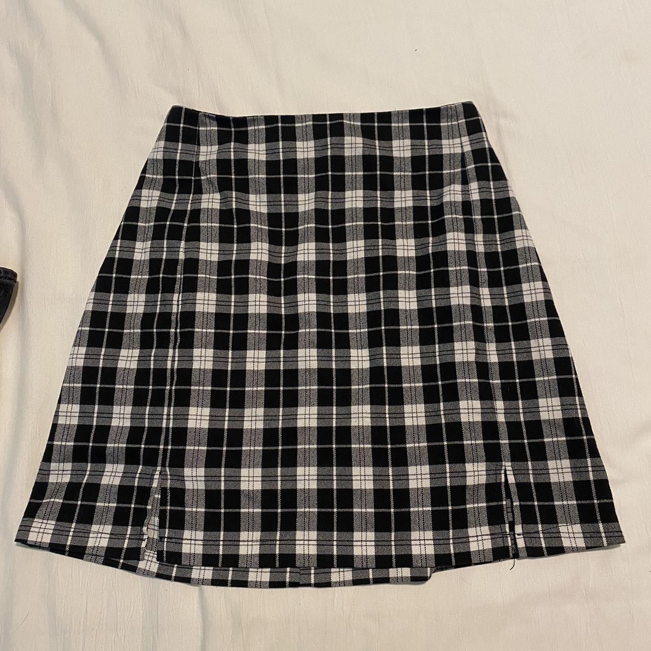 Brandy Melville Women's Black and White Skirt Depop