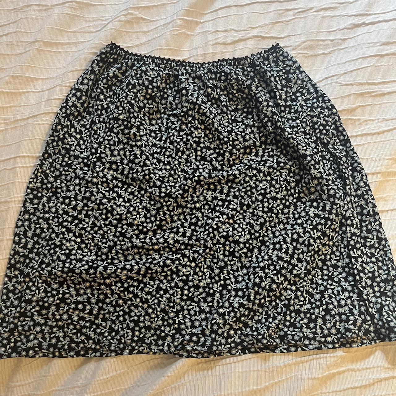 Ghanda mini floral skirt in a size xs, worn once.... Depop