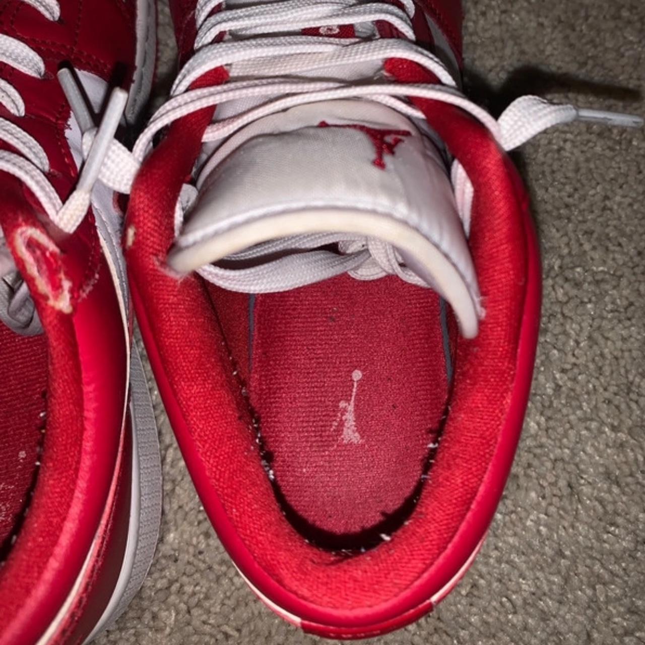 jordan 1s white black red