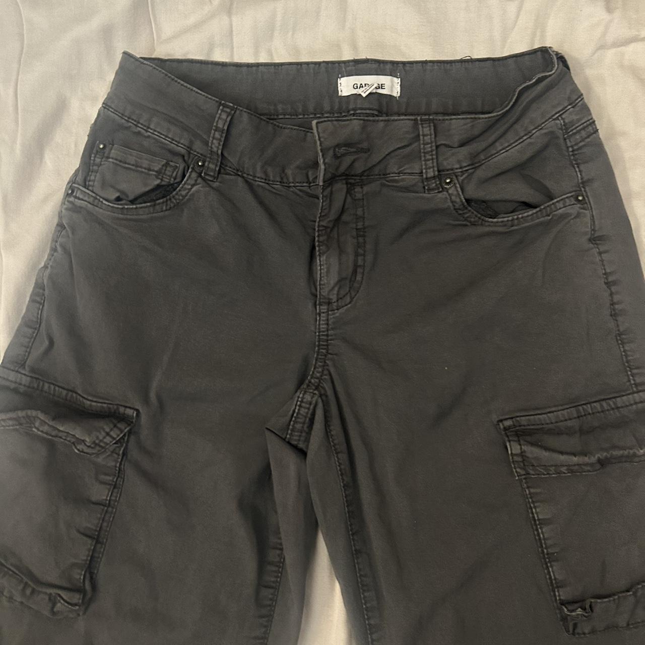 GARAGE carter low rise cargo pants Lightly used Depop