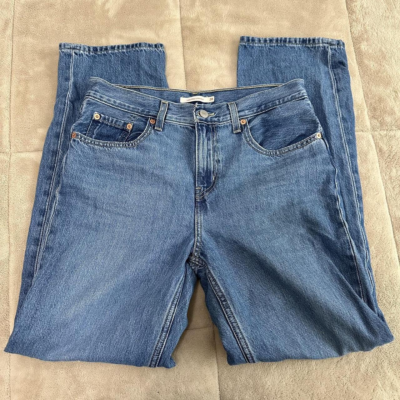 Low Pro Straight Medium Wash Levi’s Jeans size 28.... - Depop