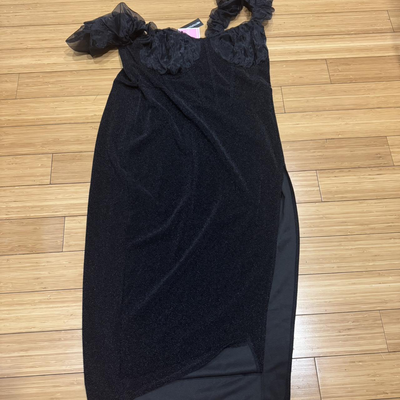 item listed by apls93
