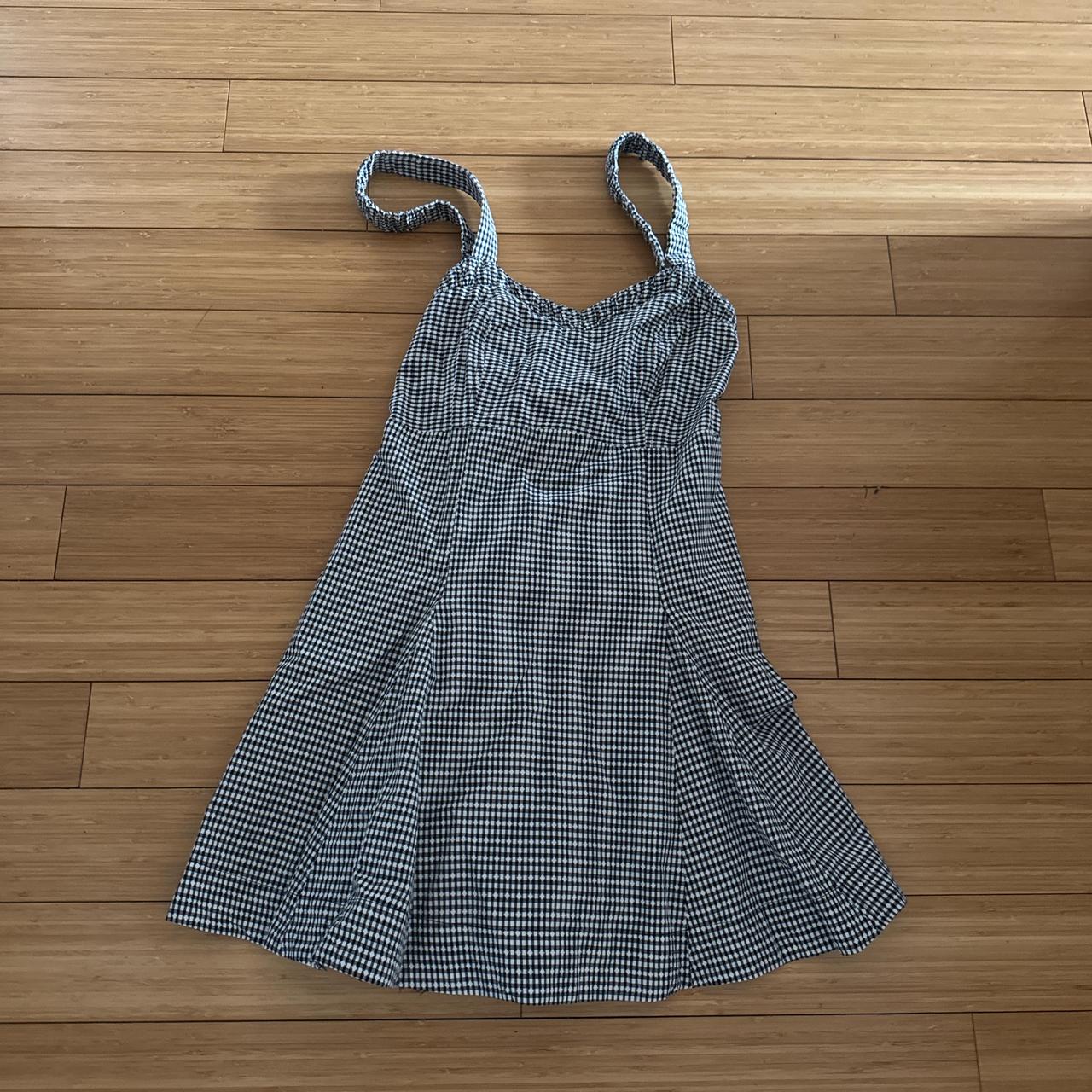 item listed by apls93