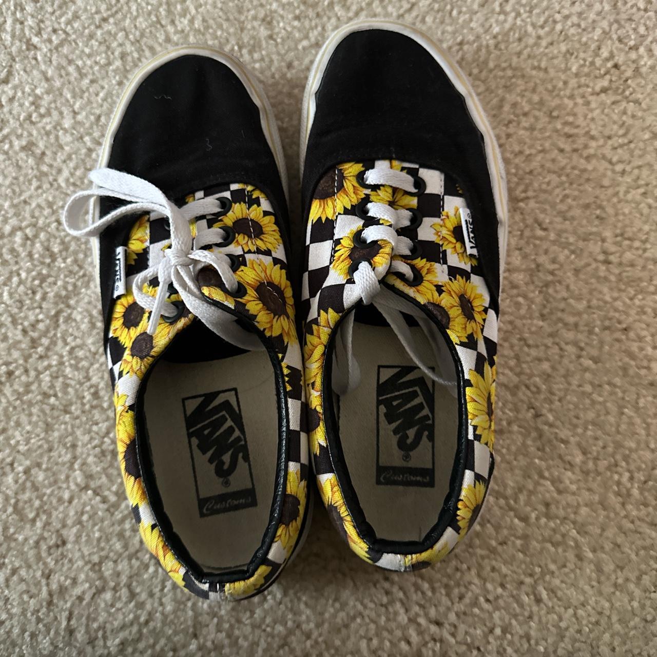 Black and white checkered vans with sunflowers hotsell