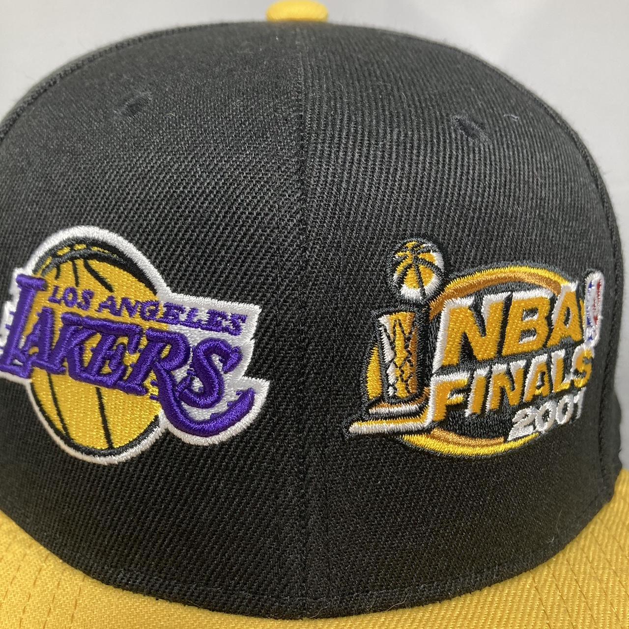 100% Authentic Mitchell & Ness 01/02 LA Lakers Finals Shooting