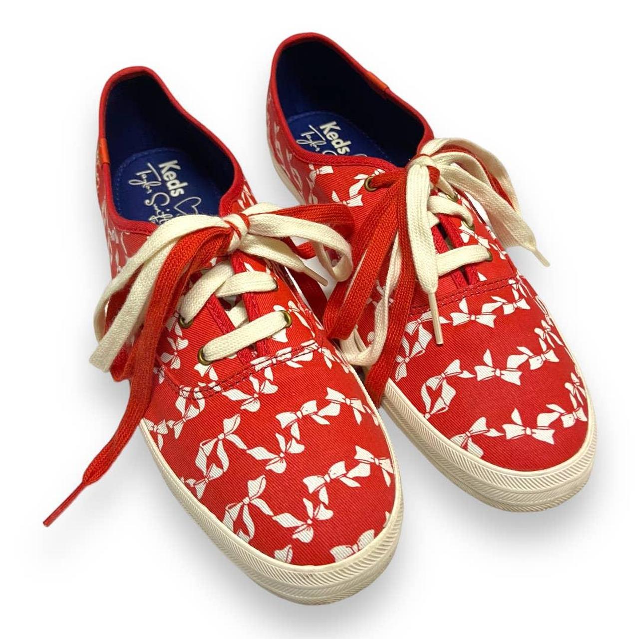 Keds women's taylor swift best sale champion bow fashion sneaker