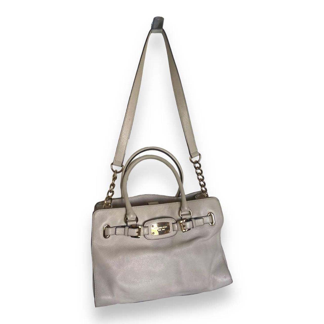 beauty | Trendy purses, Handbag essentials, Girly bags
