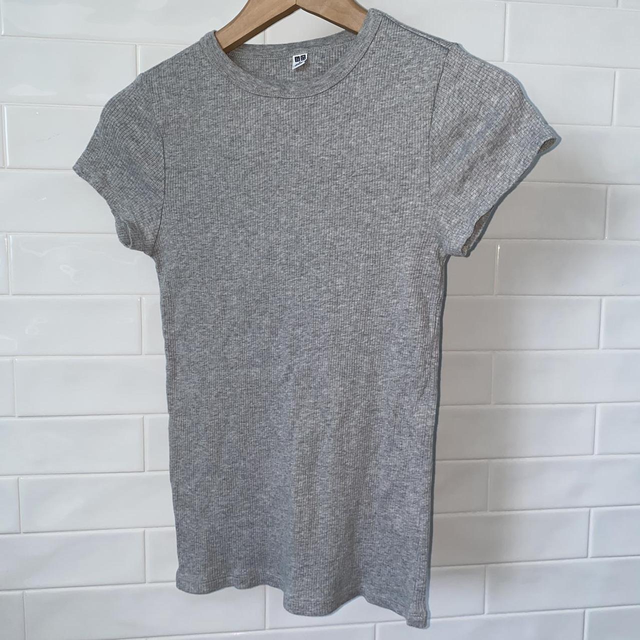 UNIQLO Women's Grey T-shirt | Depop