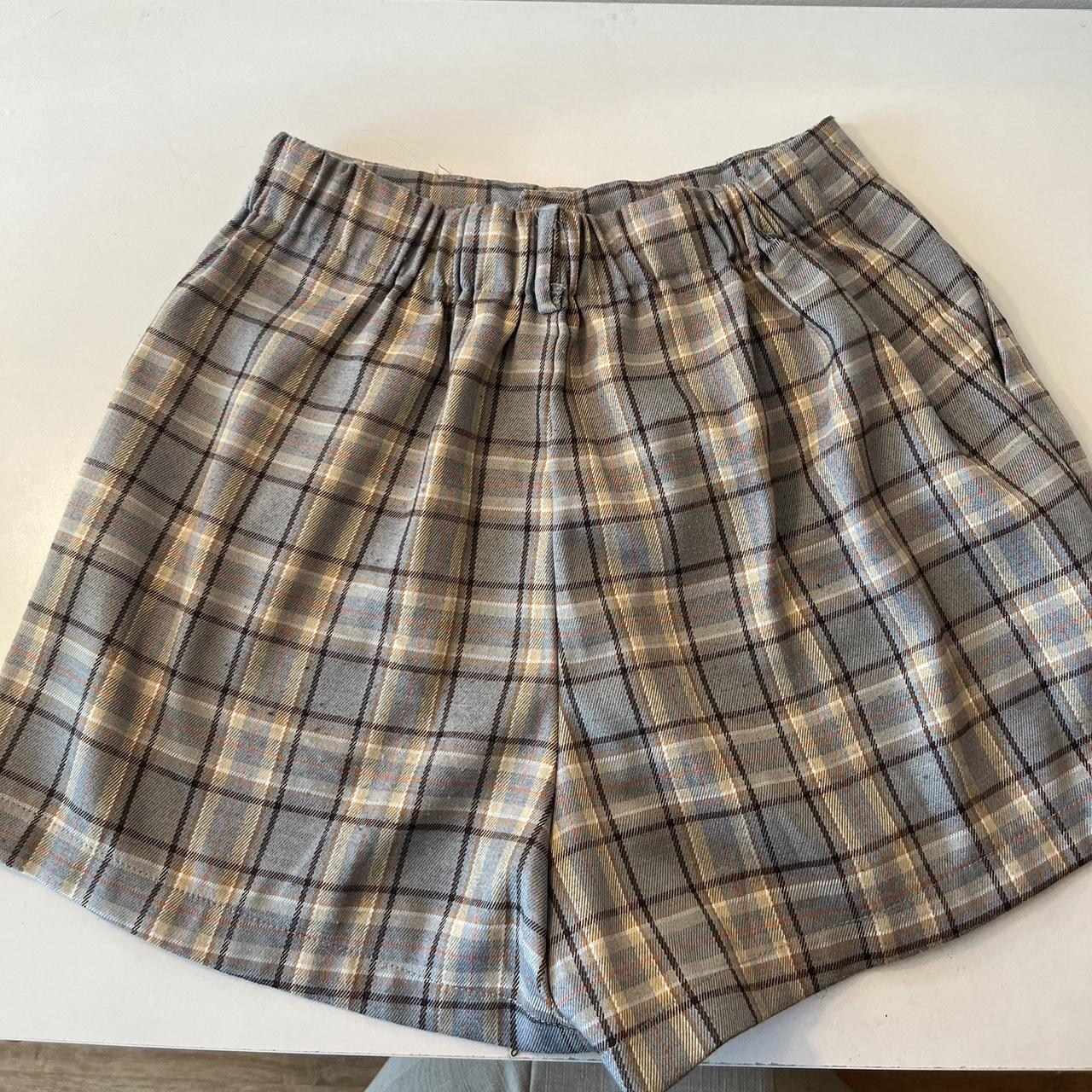 Plaid shorts slight pilling on the back as pictured... - Depop
