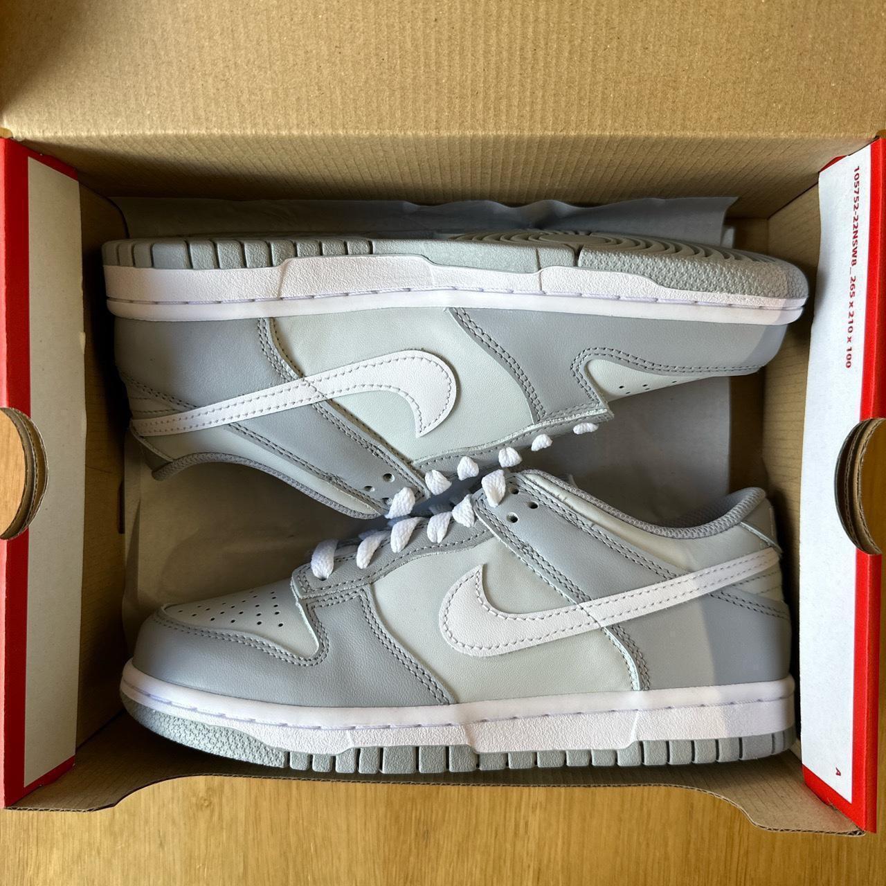 womens nike trainers colourful