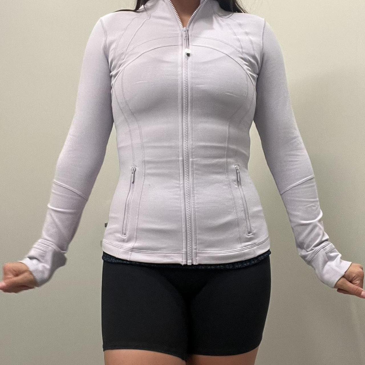 【Romi】lululemon define jacket 6 長袖 Lululemon Woman's black Define hooded NULU Jacket, Size 4