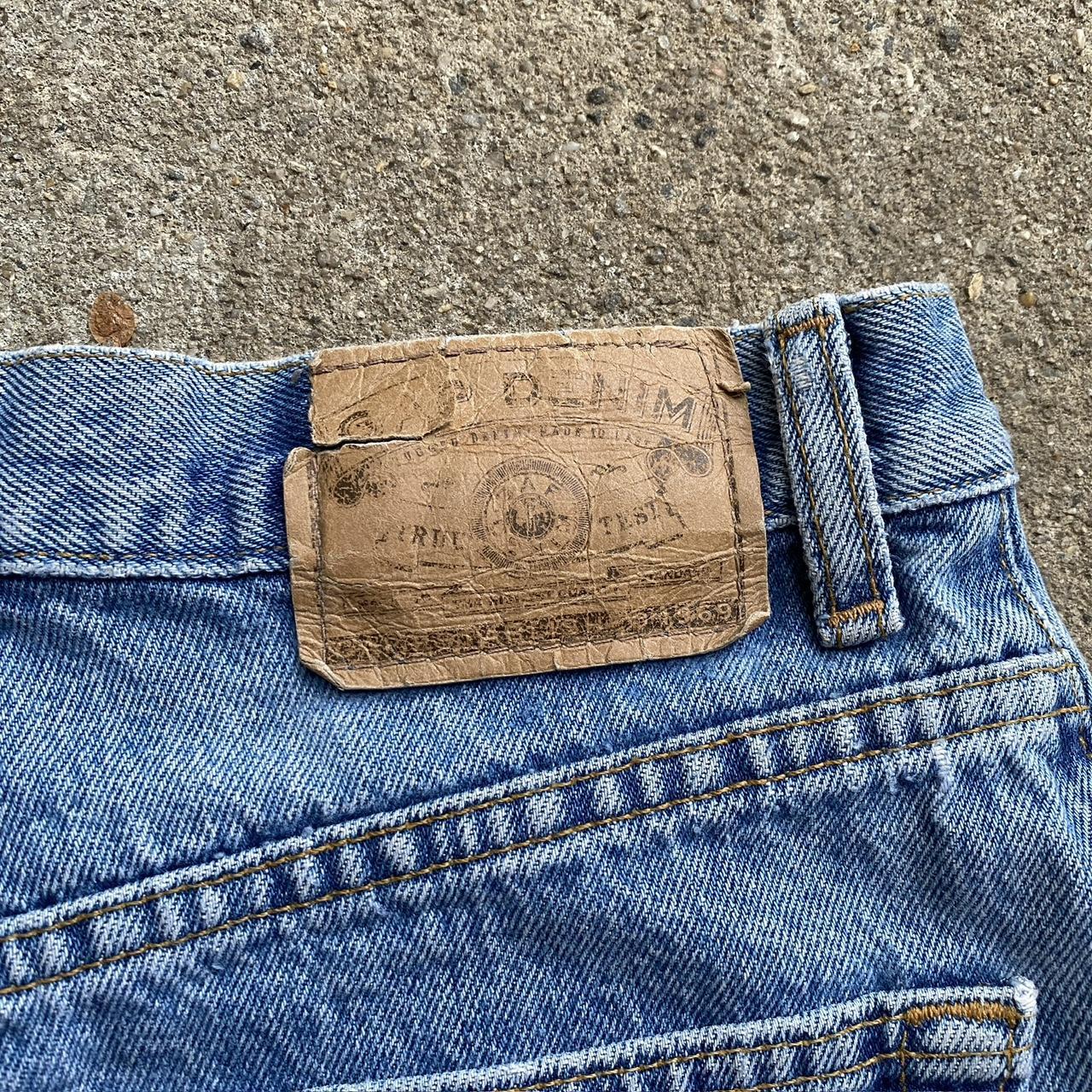 VINTAGE GAP DENIM SHORTS These are the cutest jorts... - Depop