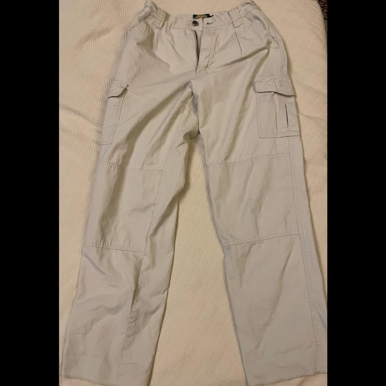 Cabela’s women’s cargo pants! Size 8 with stretchy... Depop