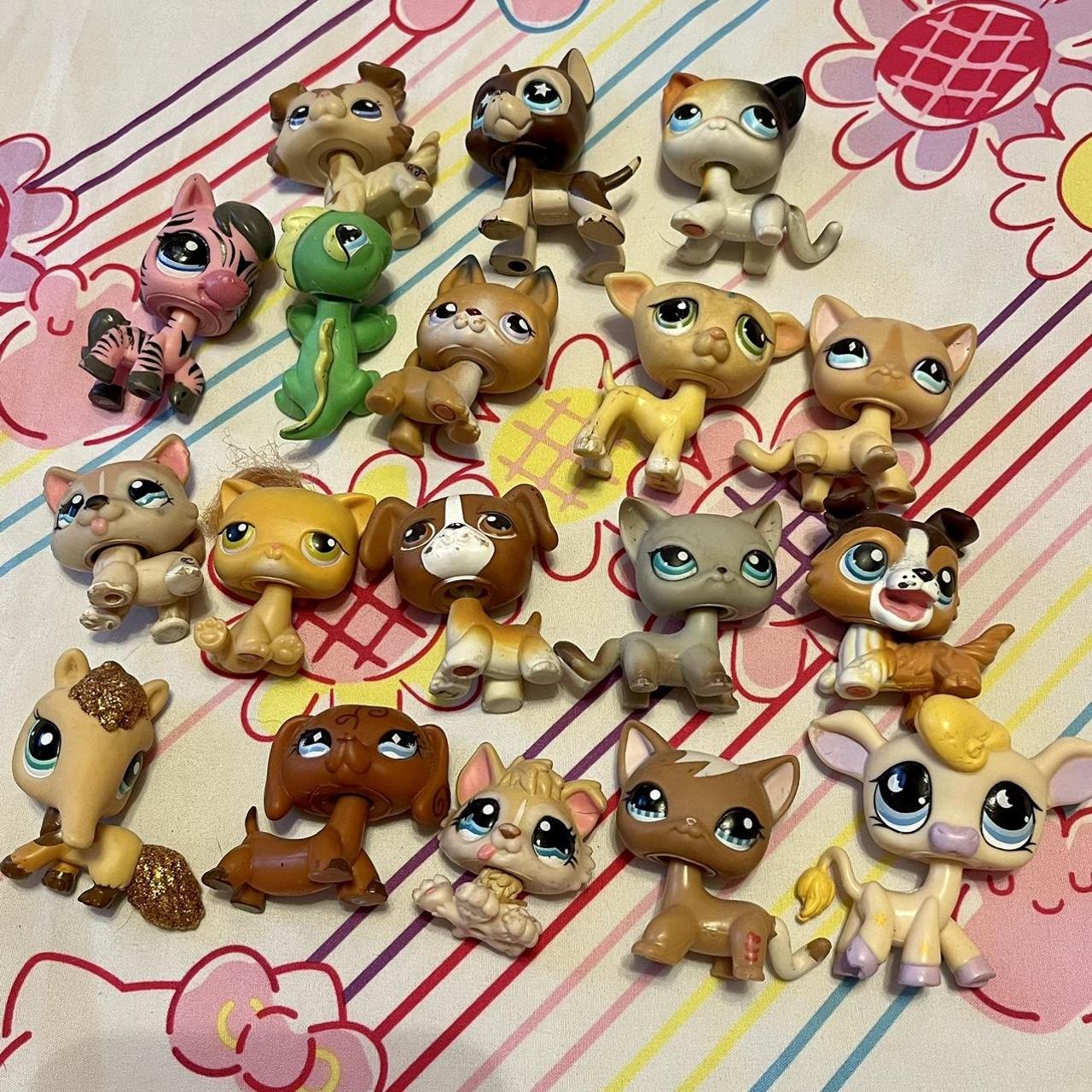 LPS littlest pet shop Lot of 18! Has a few very rare... - Depop