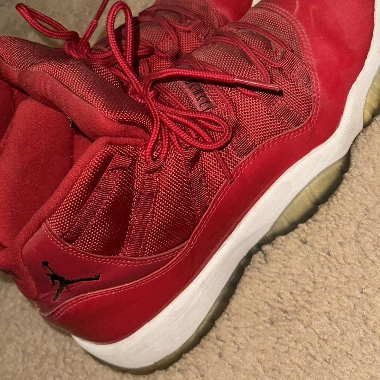red jordans jd