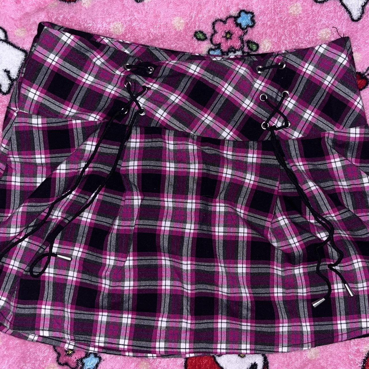 Black white pink plaid skirt best sale