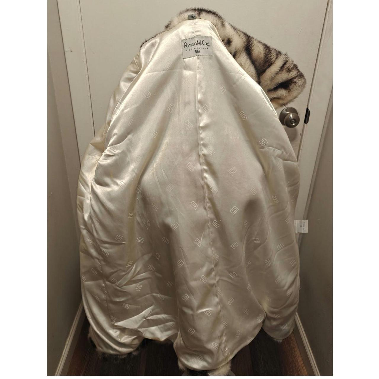 Source Unknown Women's Cape Jacket - Cream/Grey -… - image 6