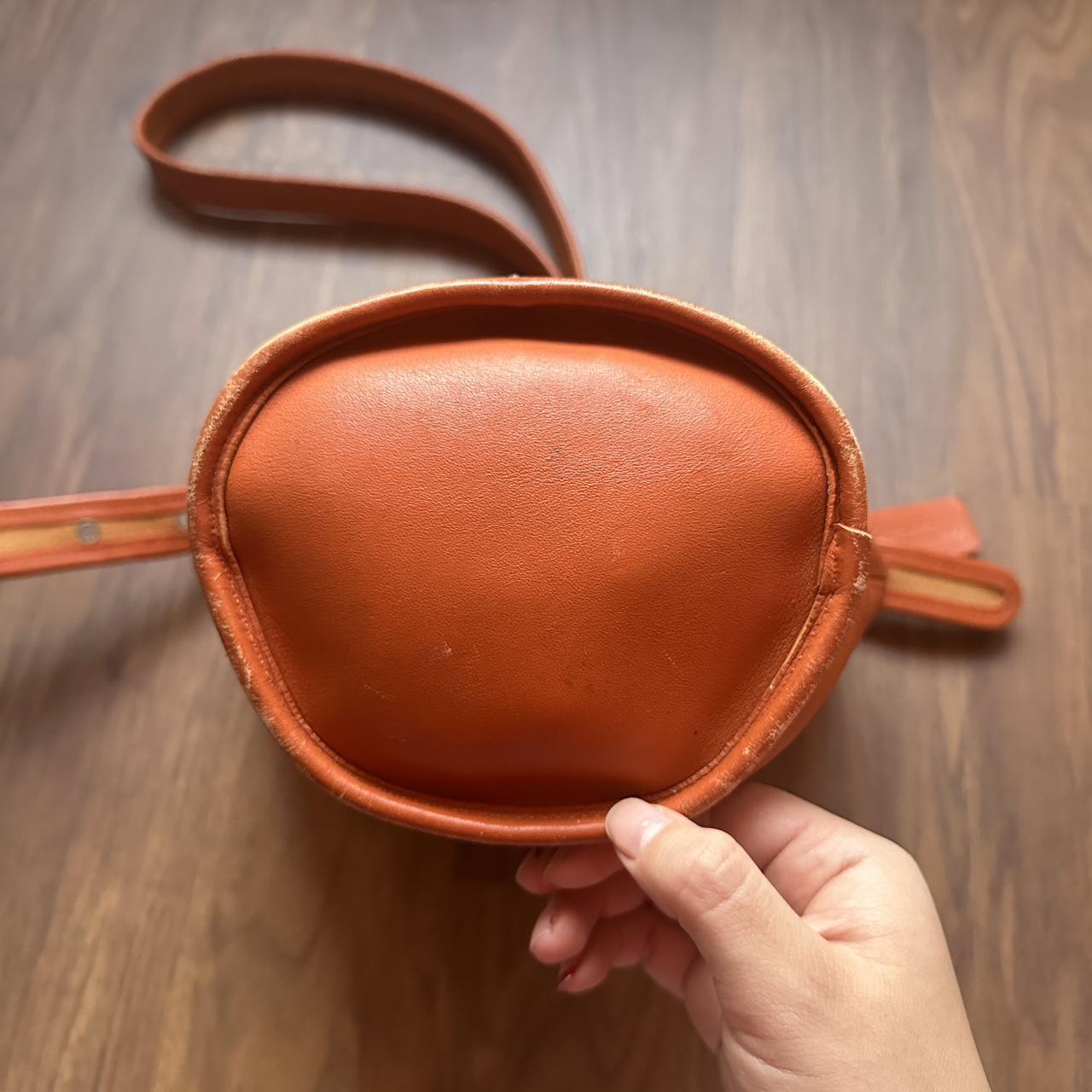 PLEASE PURCHASE FROM NEWER LISTING Vintage Coach | Depop