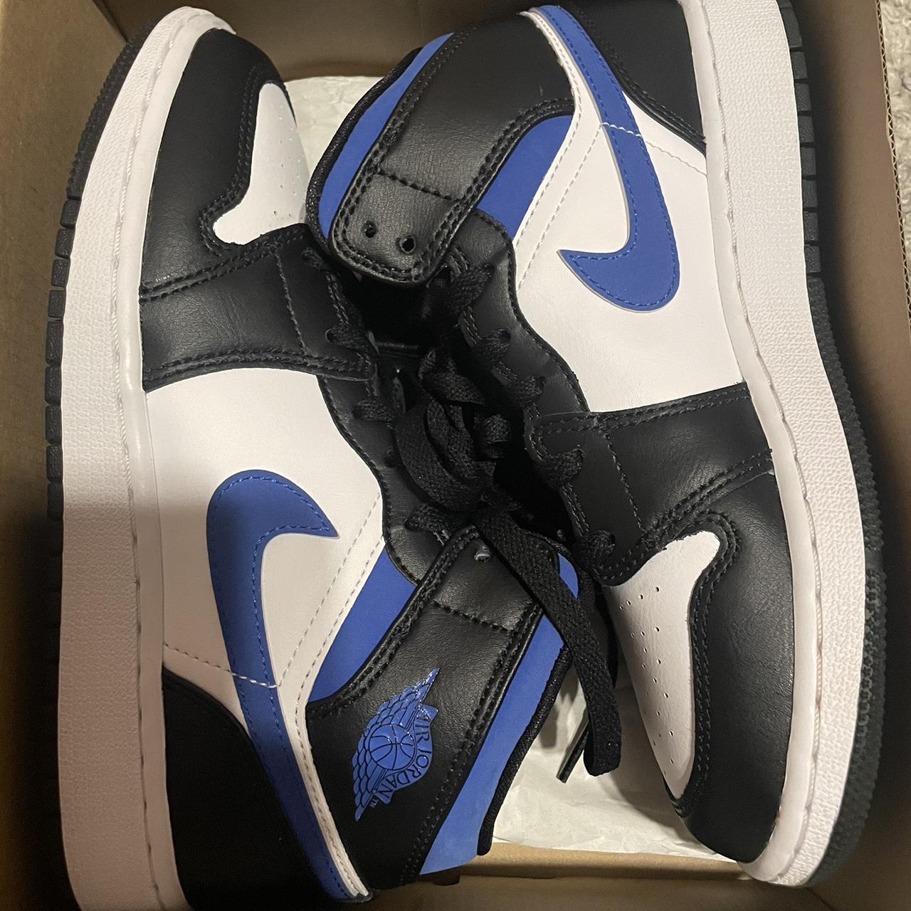 air jordan 1 mid youth 6.5