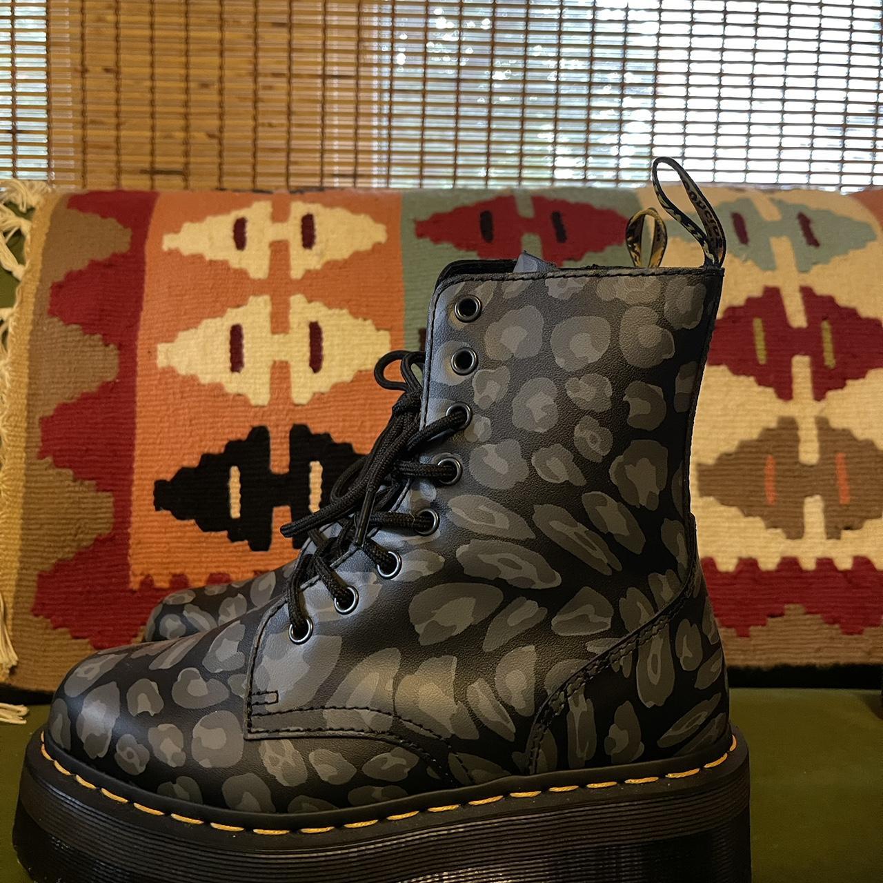 Leopard dr hotsell martens boots