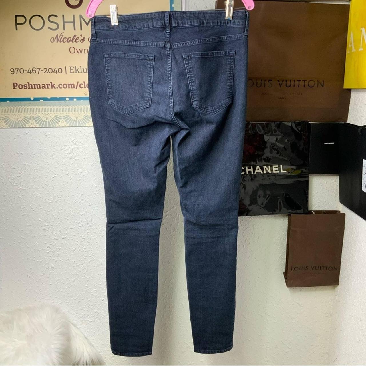 Nice dark wash jeans Gently used All measurements - Depop
