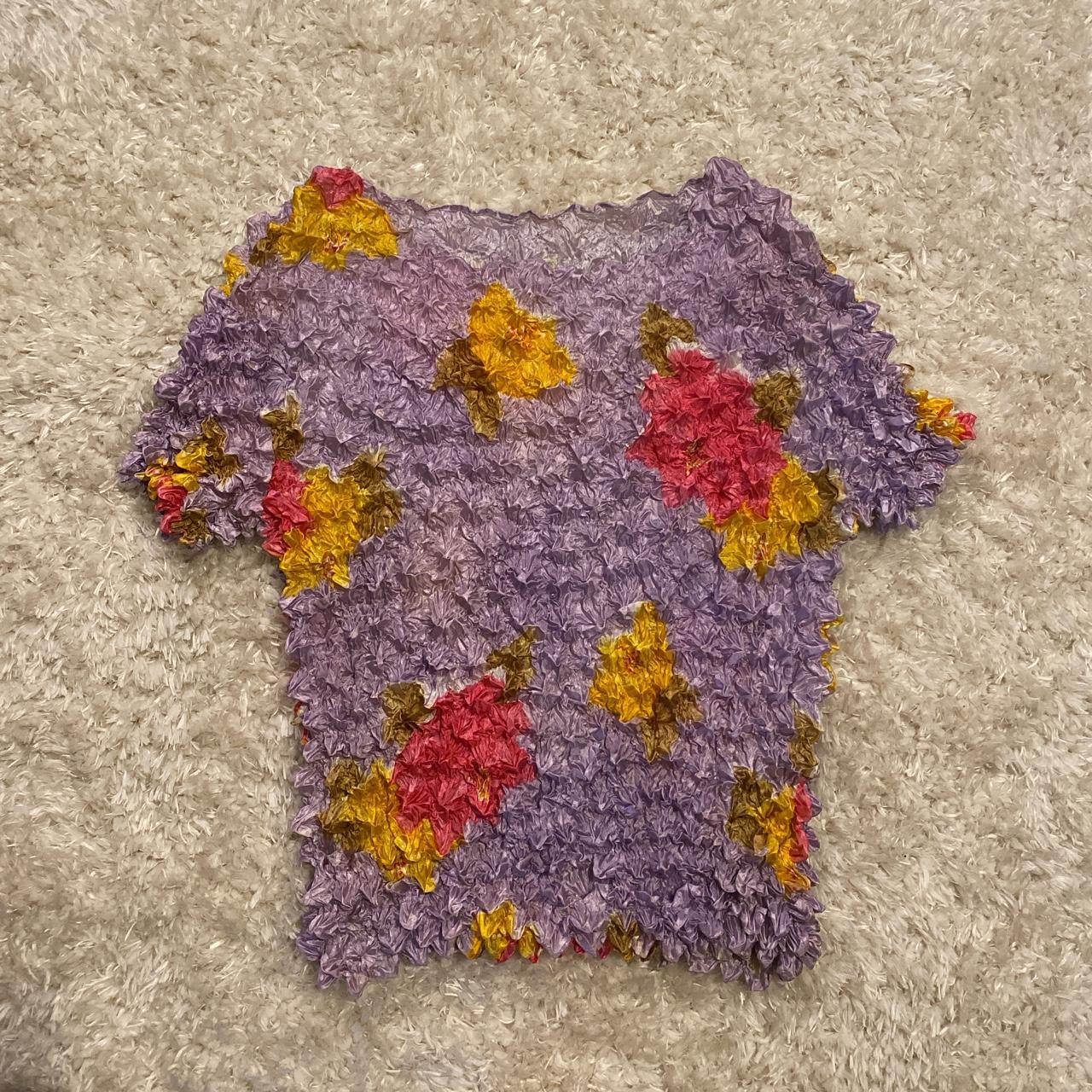 Vintage purple pink and yellow floral popcorn Depop