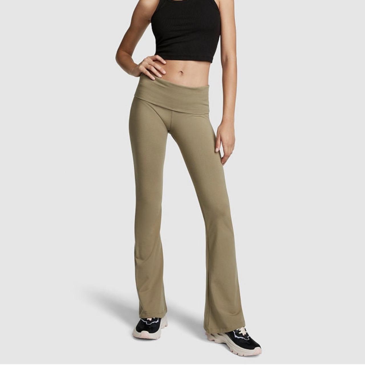 Victorias Secret PINK yoga pants: Slim fit stretchy - Depop