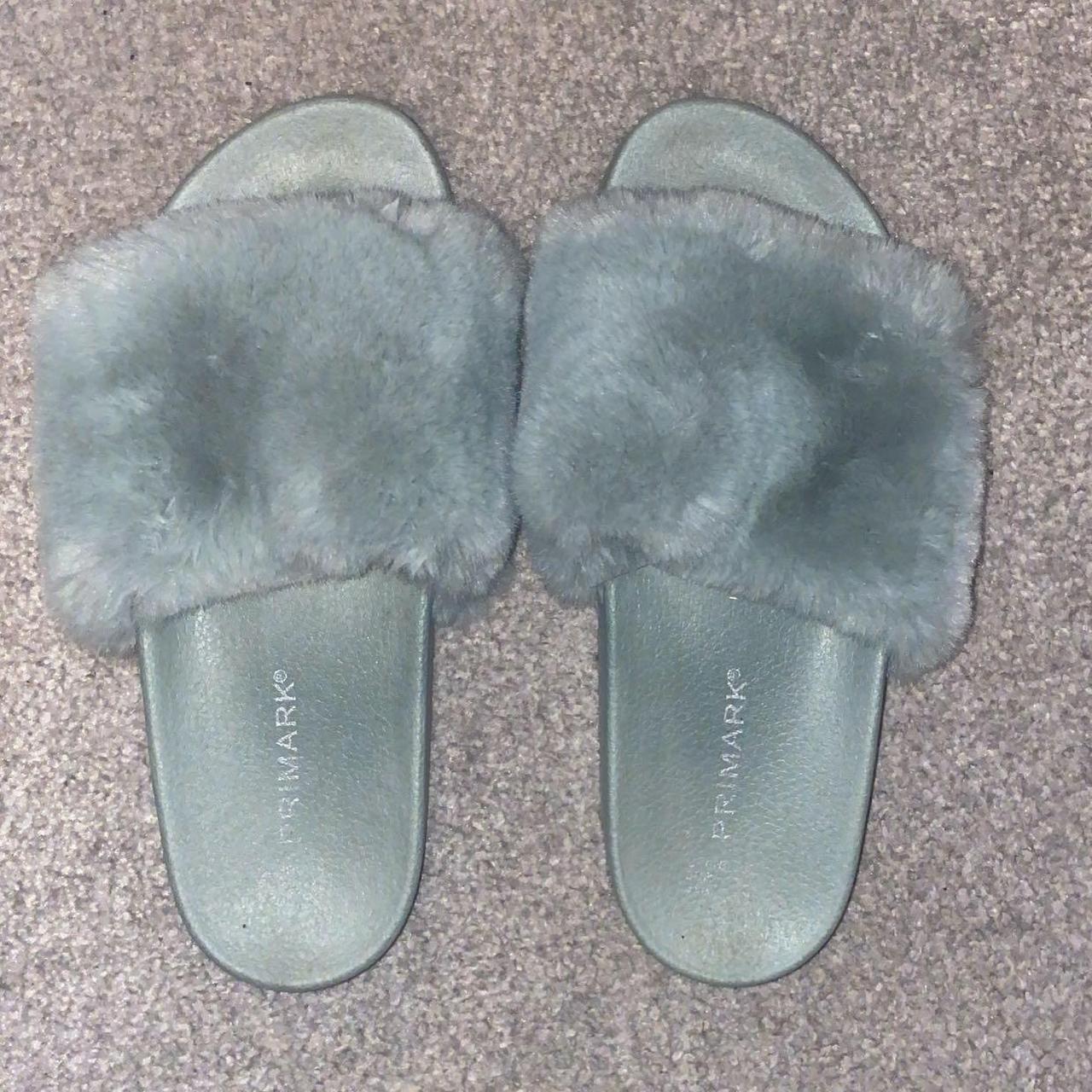 Grey fluffy hot sale sliders primark