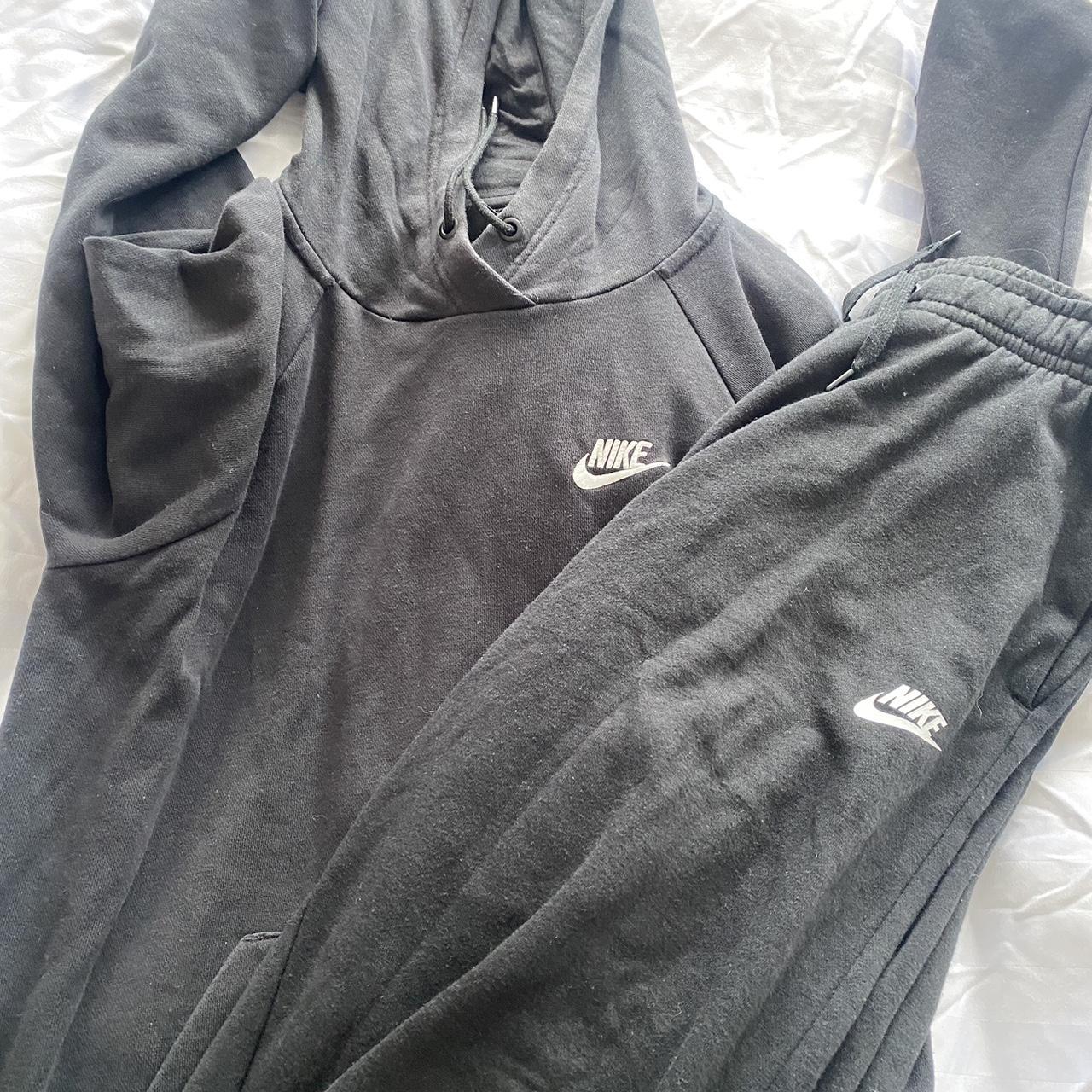 womens nike tracksuit black