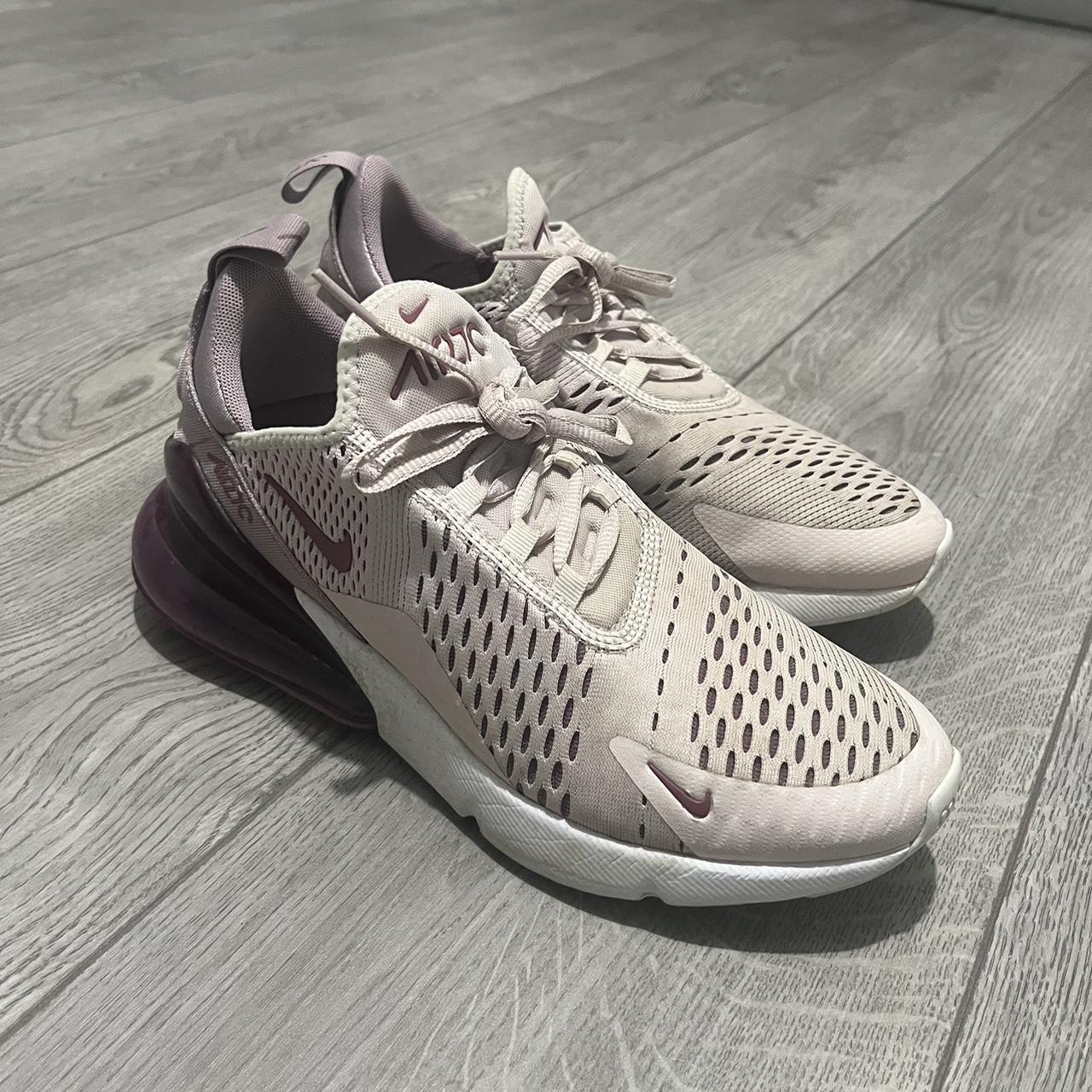 womens nike 270s