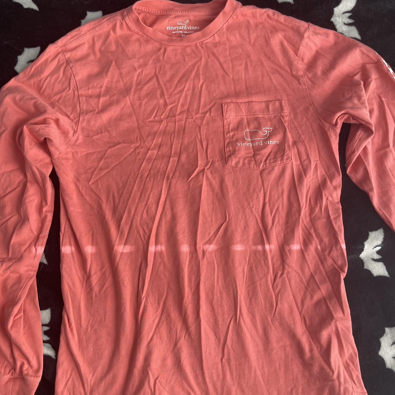 Vineyard vine shirt - Depop