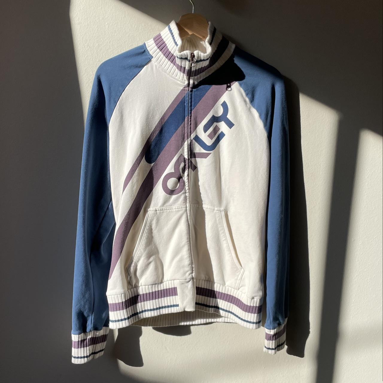 Oakley Women's White and Blue Jacket Depop