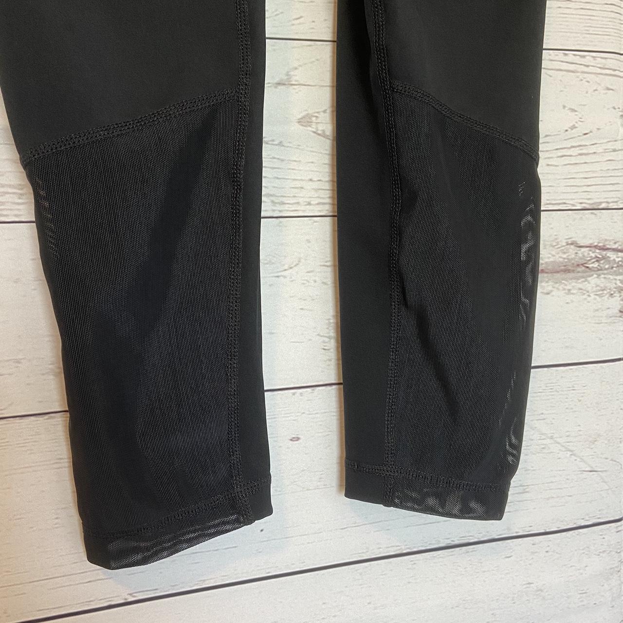Nike Pro Dri-Fit cropped leggings Black w/maroon - Depop