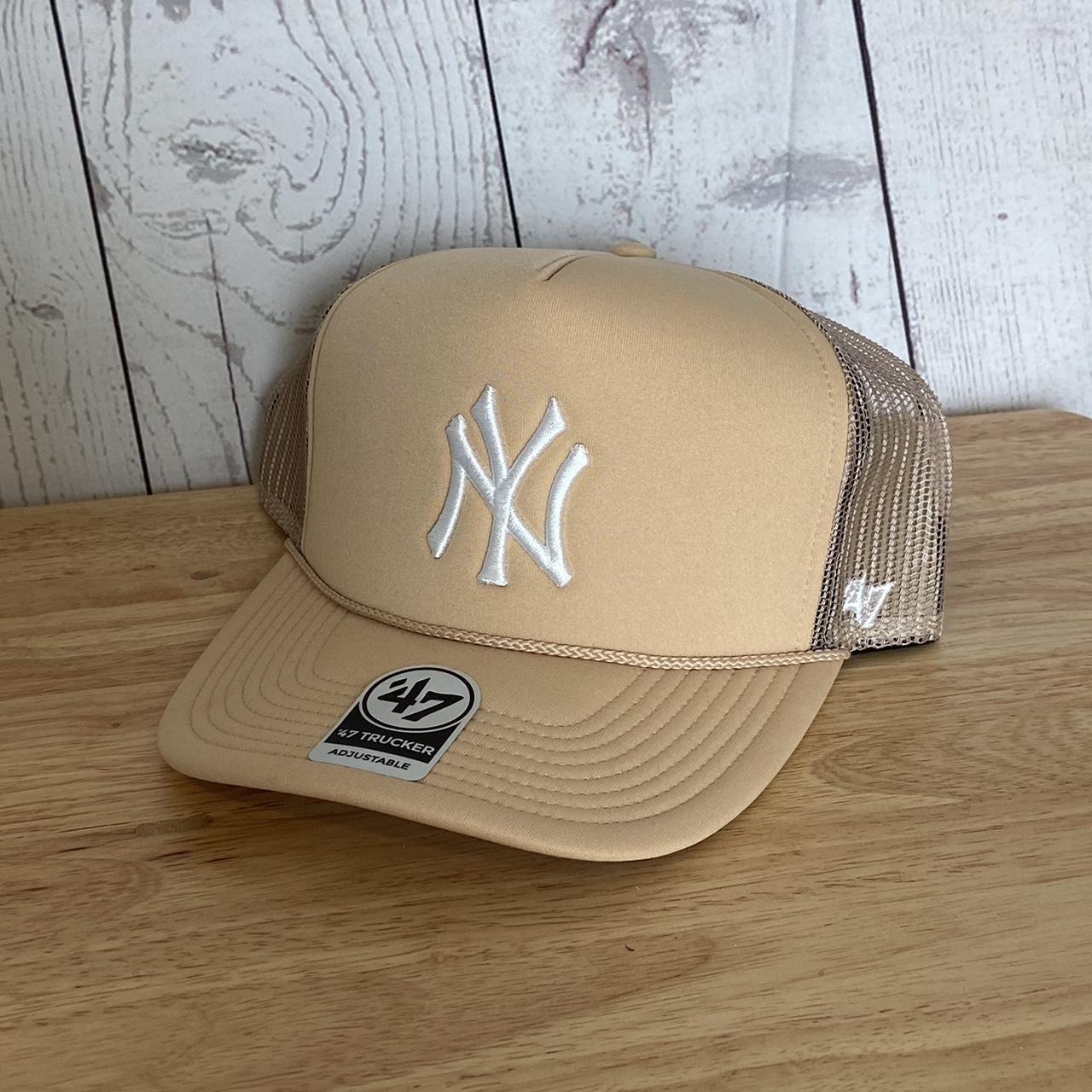 47 UO Exclusive NY Yankees Trucker Hat