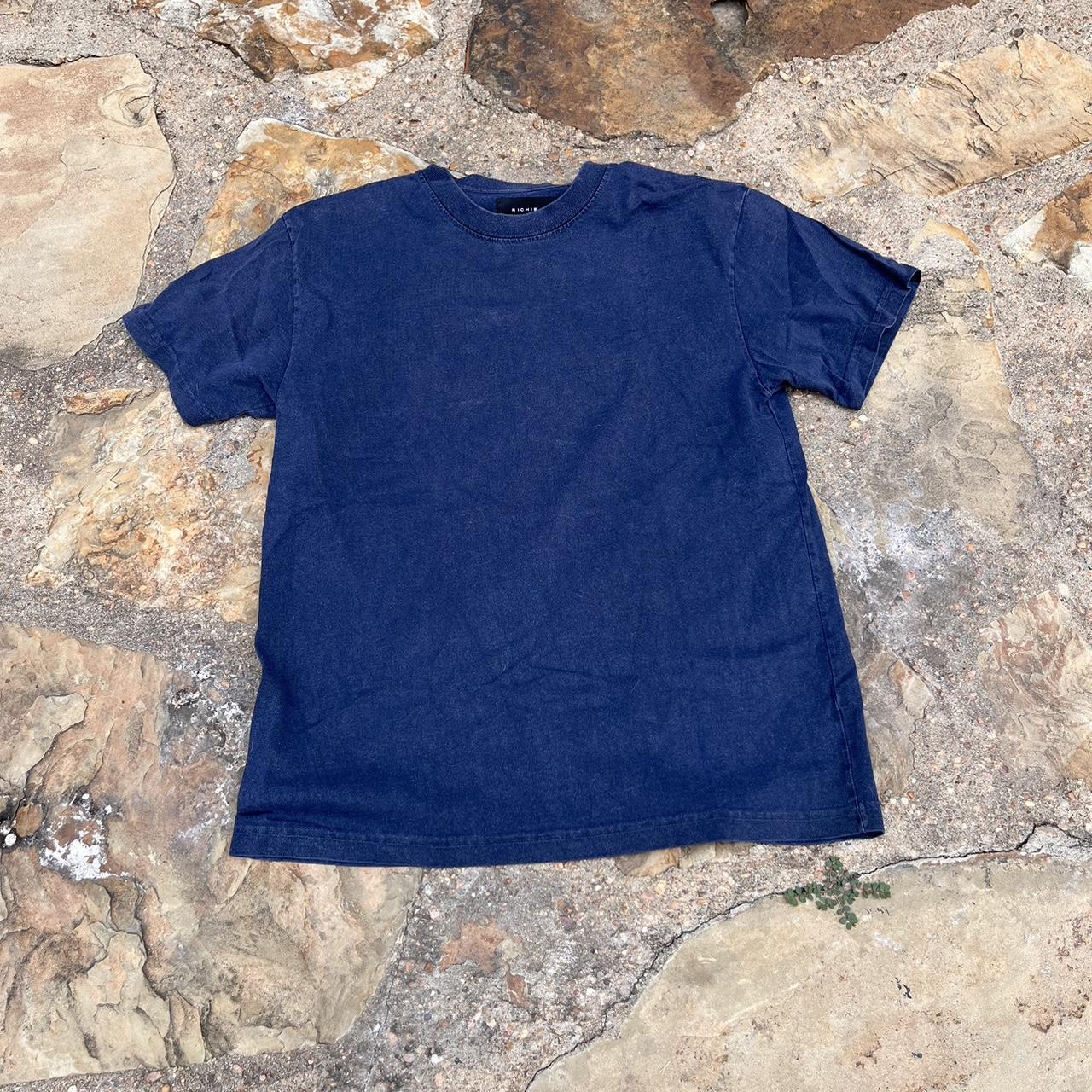 men-s-navy-and-black-t-shirt-depop