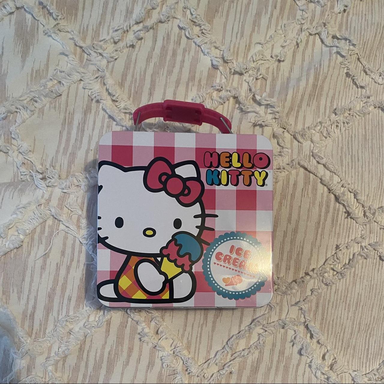 Hello kitty lunch box It’s in excellent condition! - Depop