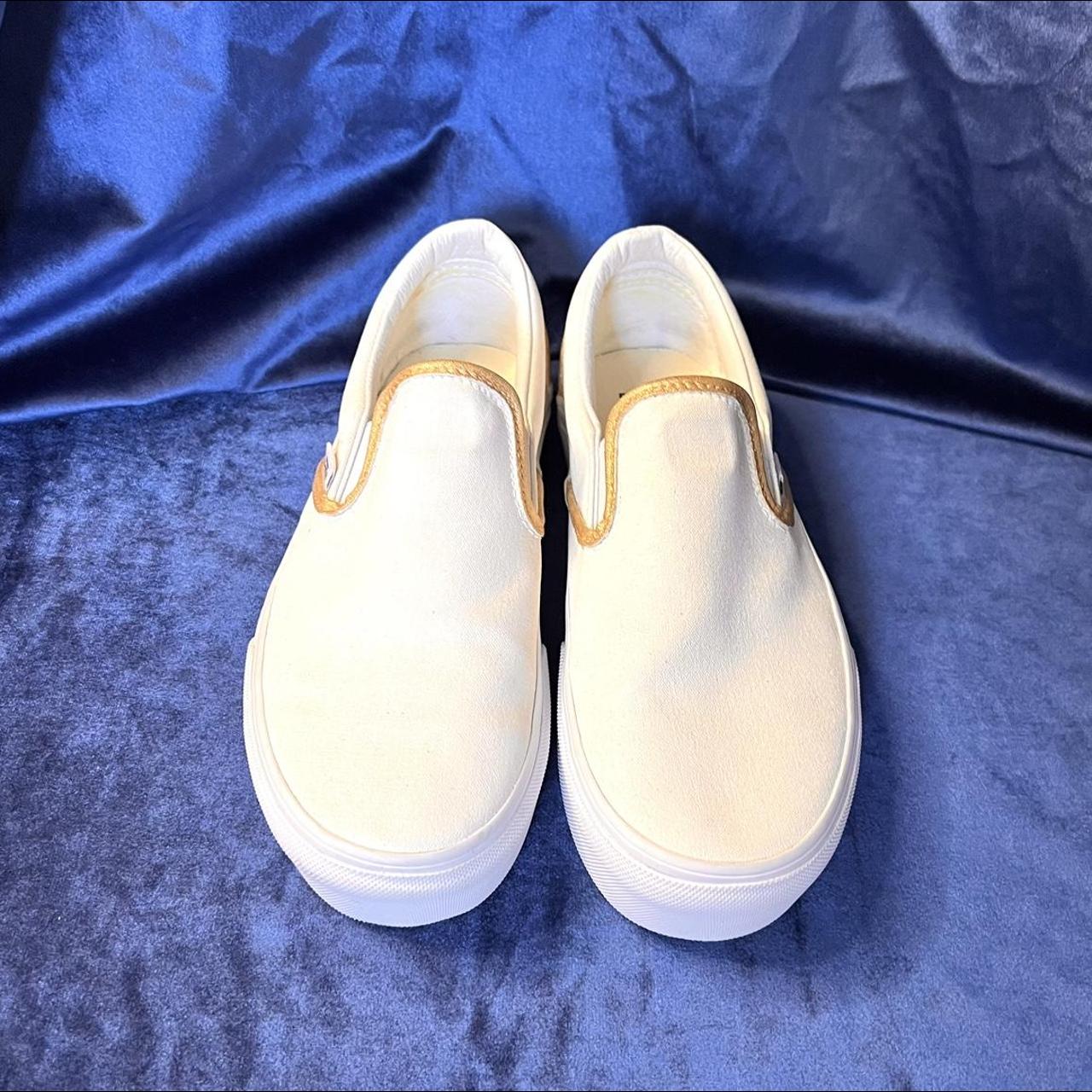 Vans slip on cream hot sale white