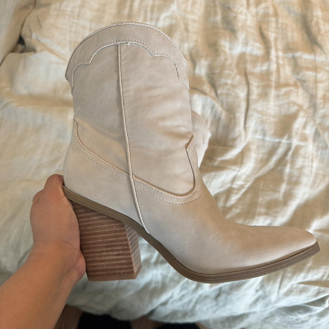 dolce vita beige boots