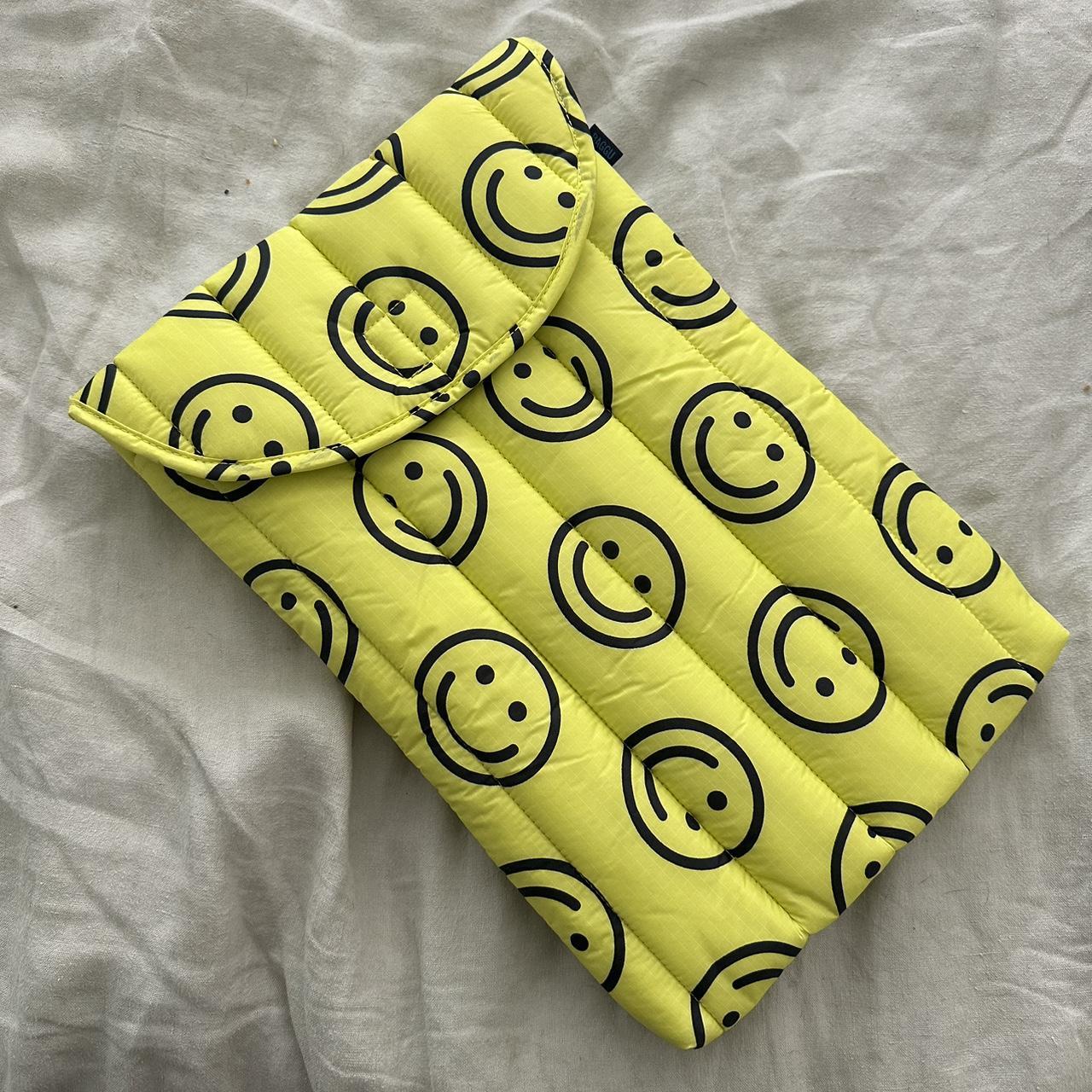 Baggu 15 inch laptop sleeve smiley face pattern Depop