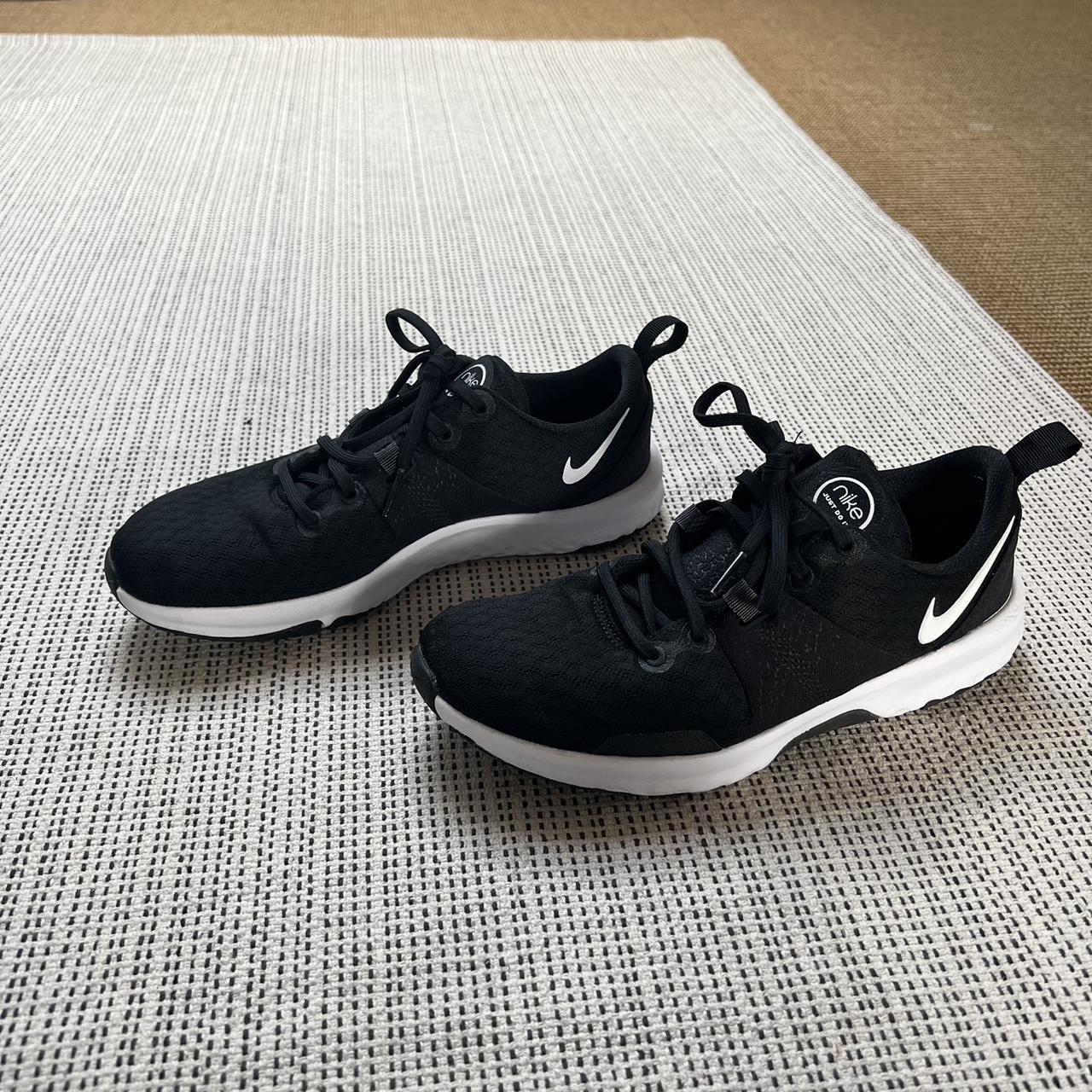 Nike slim clearance trainers