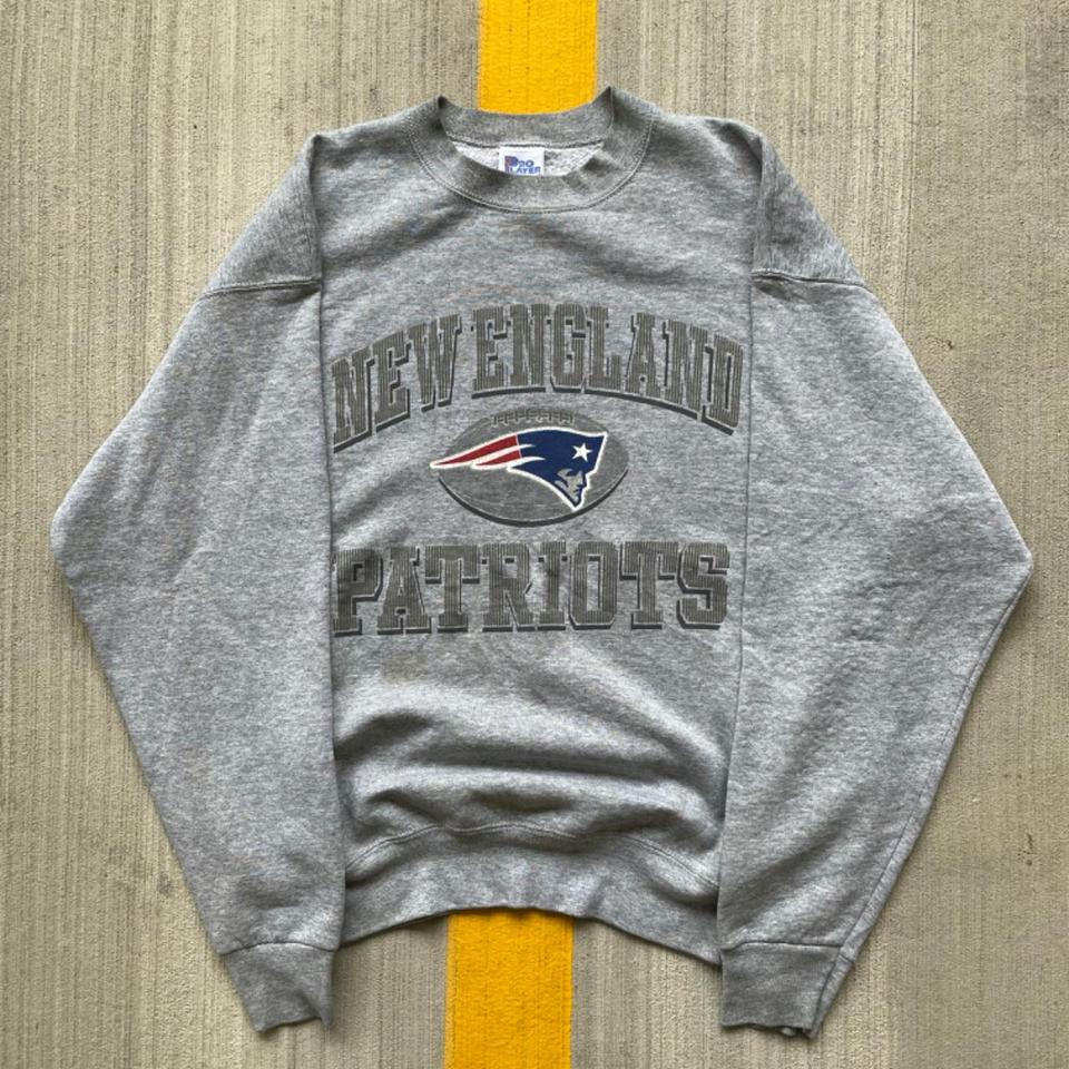 Vintage 90's oversized New England Patriots crewneck - Depop