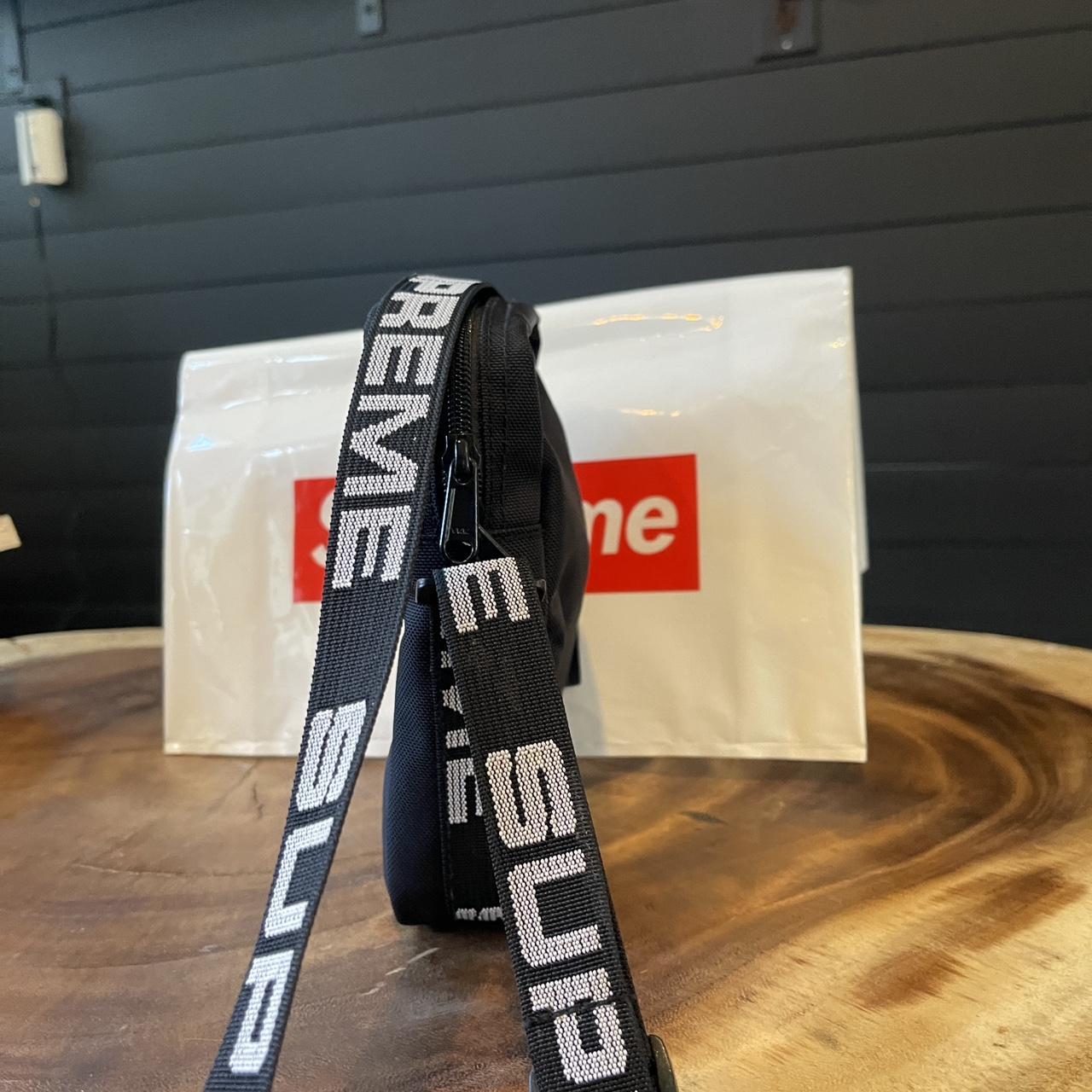 Supreme bag strap online replacement