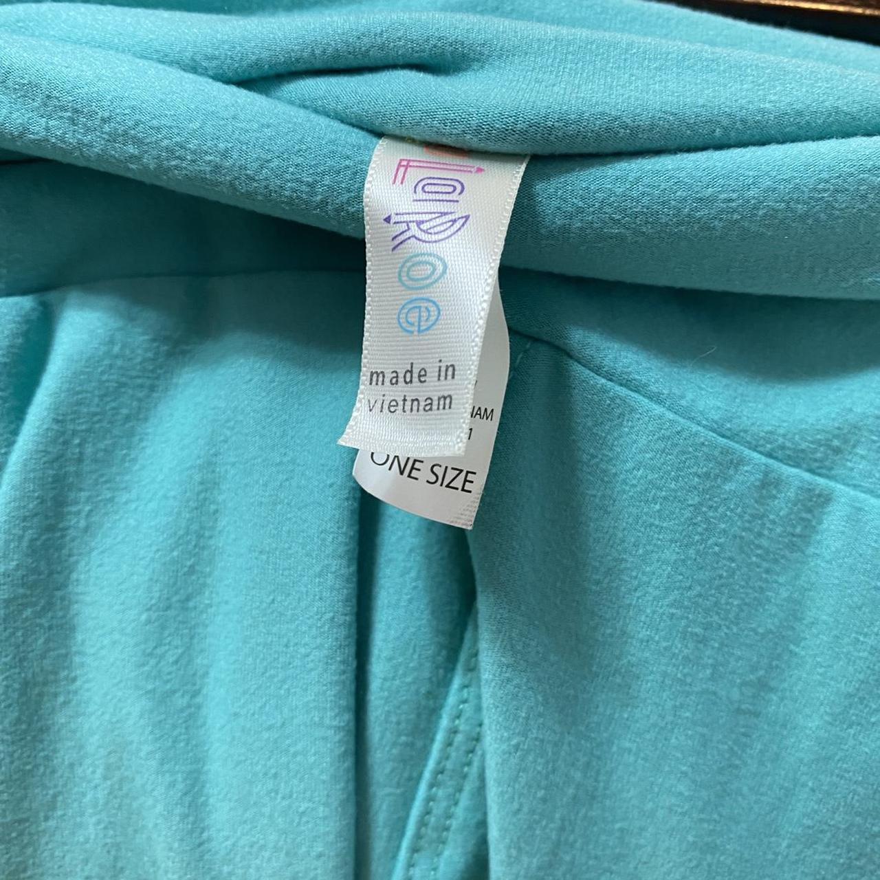 Teal Lularoe Leggings, One size best for a small or