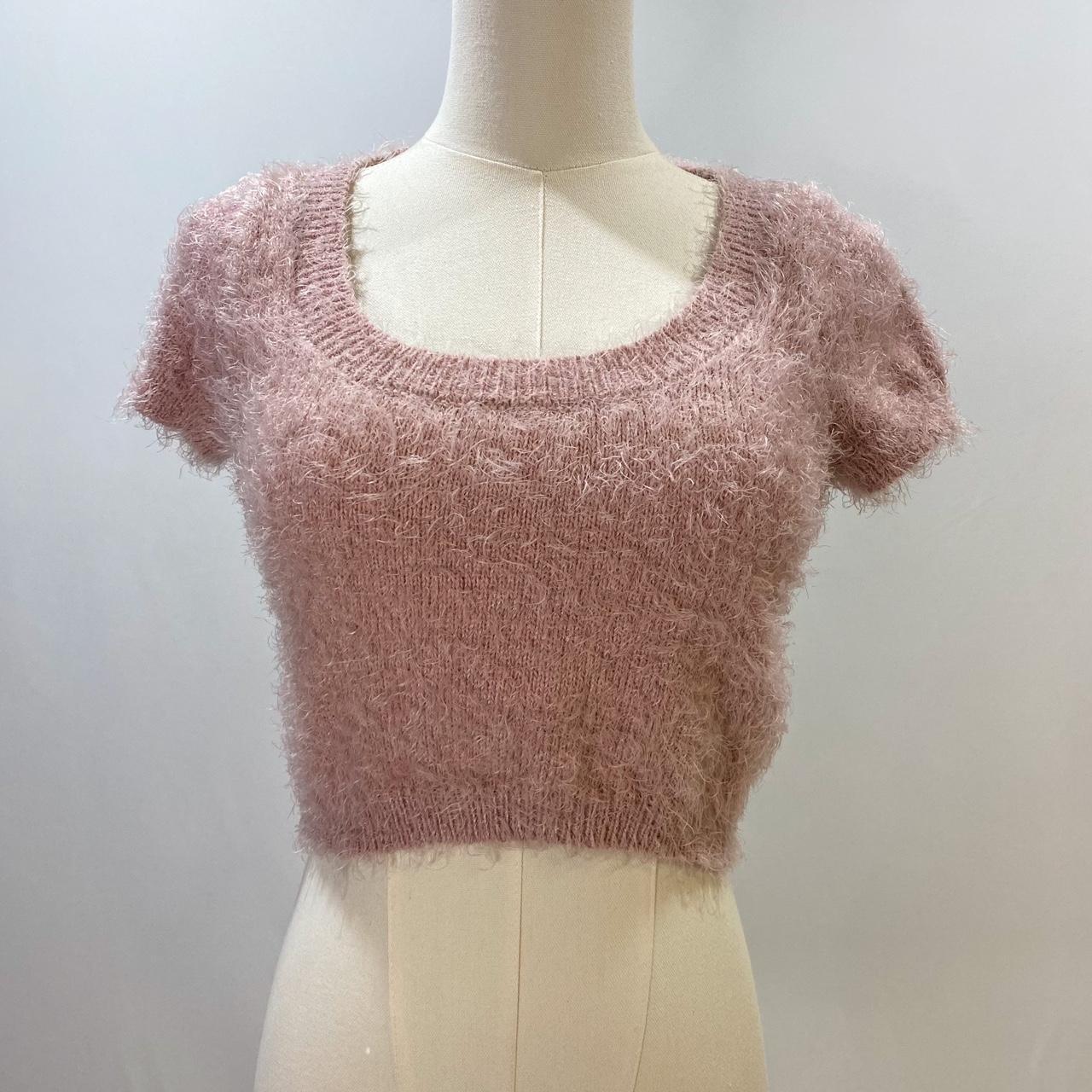 Forever 21 Pink Fuzzy Cropped Sweater Size medium