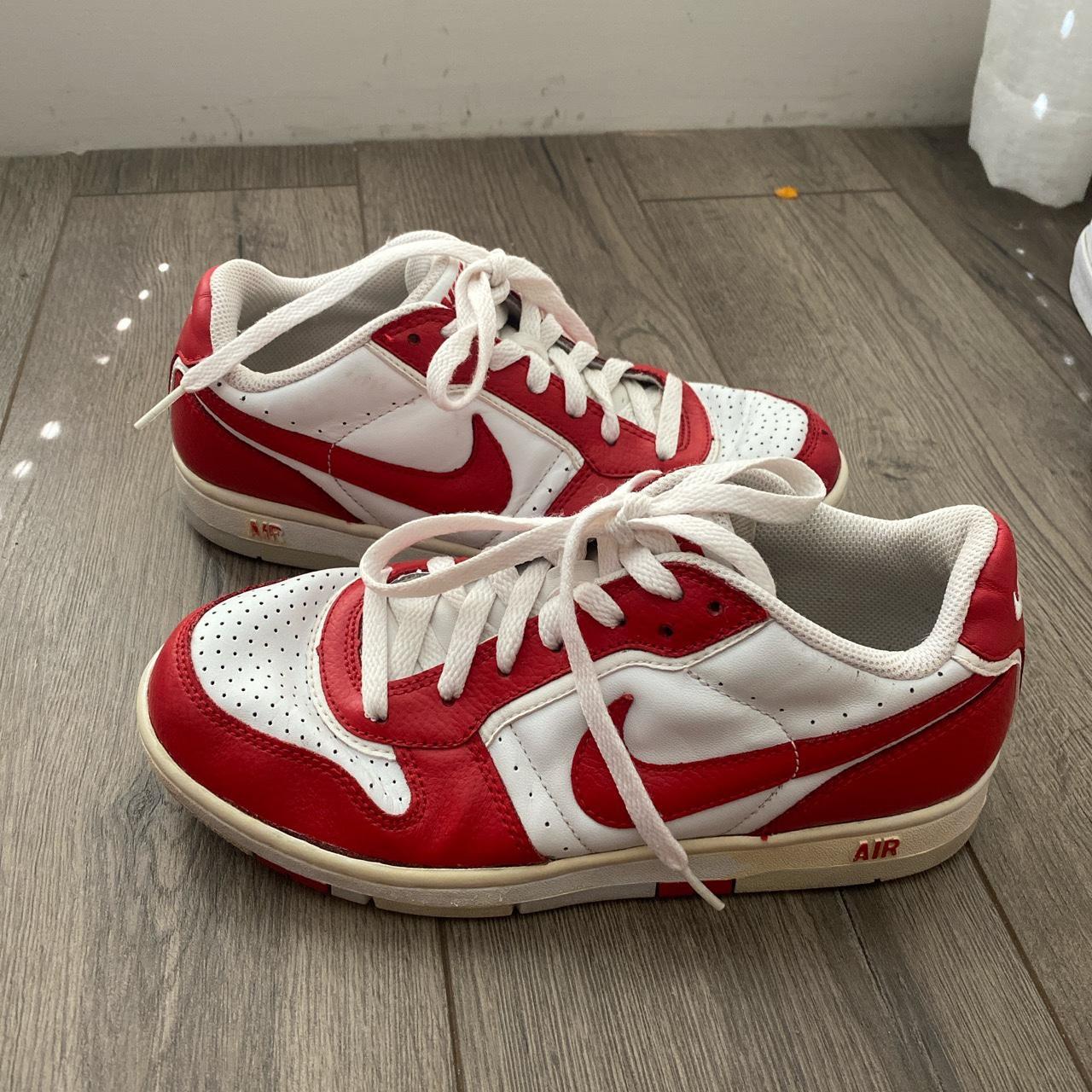 women's nike red black and white shoes
