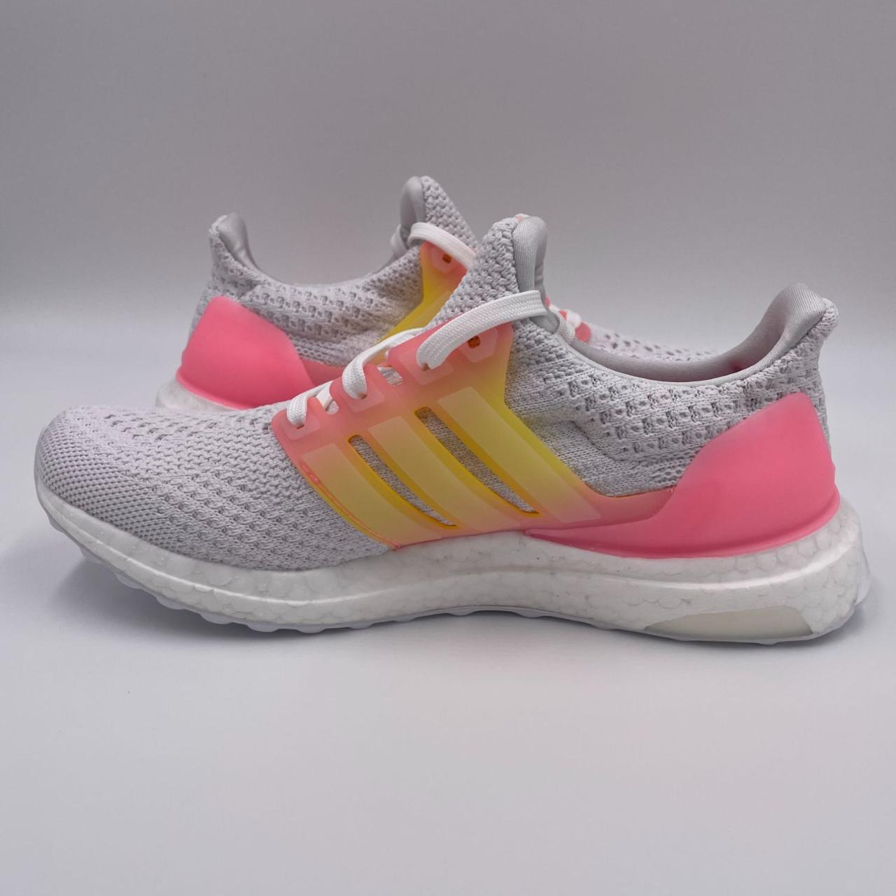 Adidas Women's White and Pink Trainers | Depop