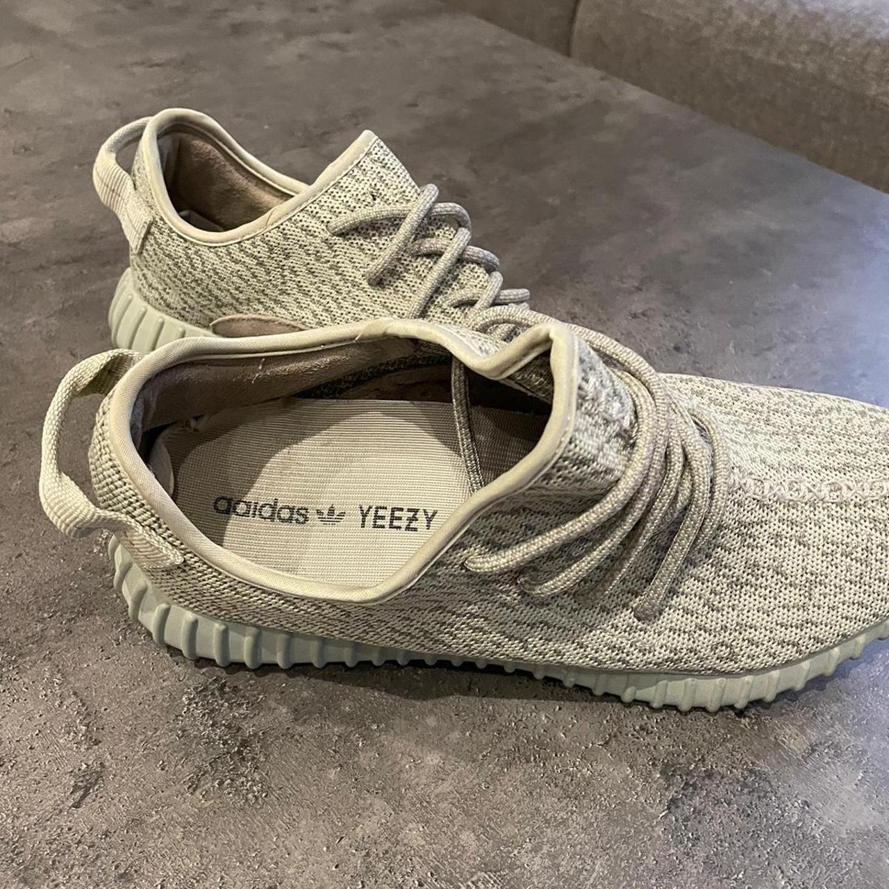 yeezy moonrock 500